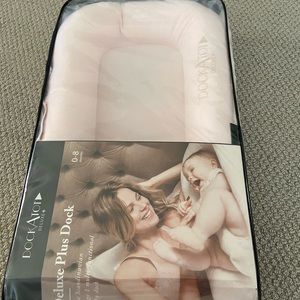 DockAtot Deluxe Plus Dock baby dock